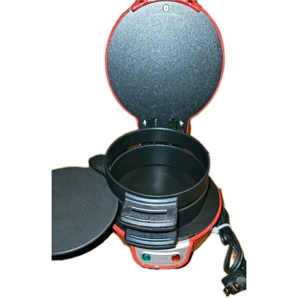 Hamilton Beach 25477 Breakfast Sandwich Maker – Red, Breakfast Ready in 5 Min! - Picture 3 of 6